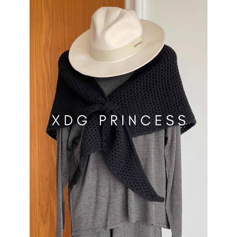 Export to Korea! Stacked wear artifact autumn and winter wool hollowed-out triangular shawl women lazy perforated cross outer scarf