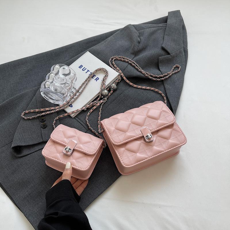 Korean Version of Fashion Small Square Bag Women's 2025 New Foreign Style Simple Diamond Chain Bag Foreign Style Shoulder Bag Trendy Messenger Bag