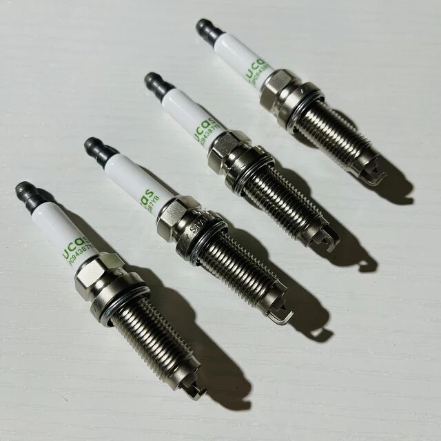 Spark Plug for MG RX5 RX8 GT 10162965 10273425 Original Engine spark plug for SAIC MG 950 RX5 RX8 GS HS MAXUS G10 D90 2.0T