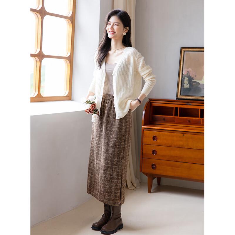 

Mokana Women s V-Neck Wool Sweater One Size