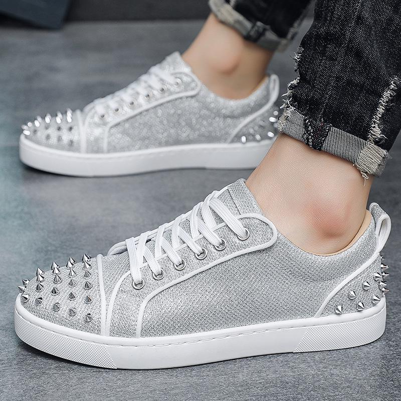 2026 Spring Men's Fashion Rivet Casual Shoes: Trendy and Energetic Youth Board Shoes