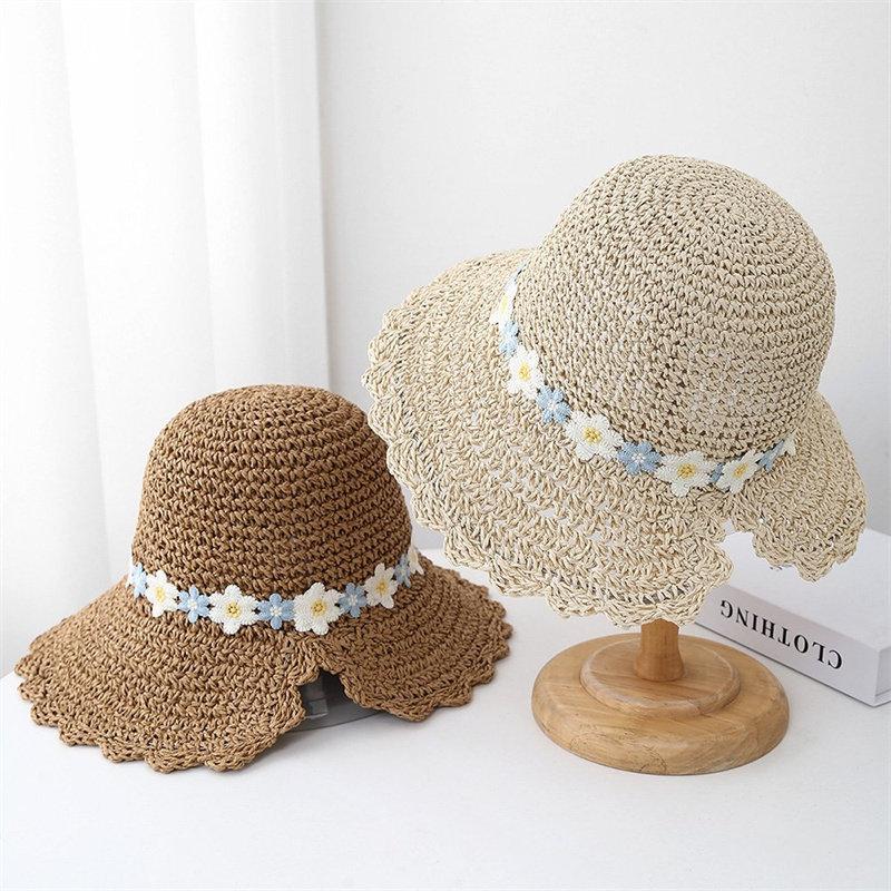 Spring/Summer Hand Hook Hollowed Out Grass Hat For Women Cute Flower Sun Protection Hat With Back Slit Foldable Fisherman Hat