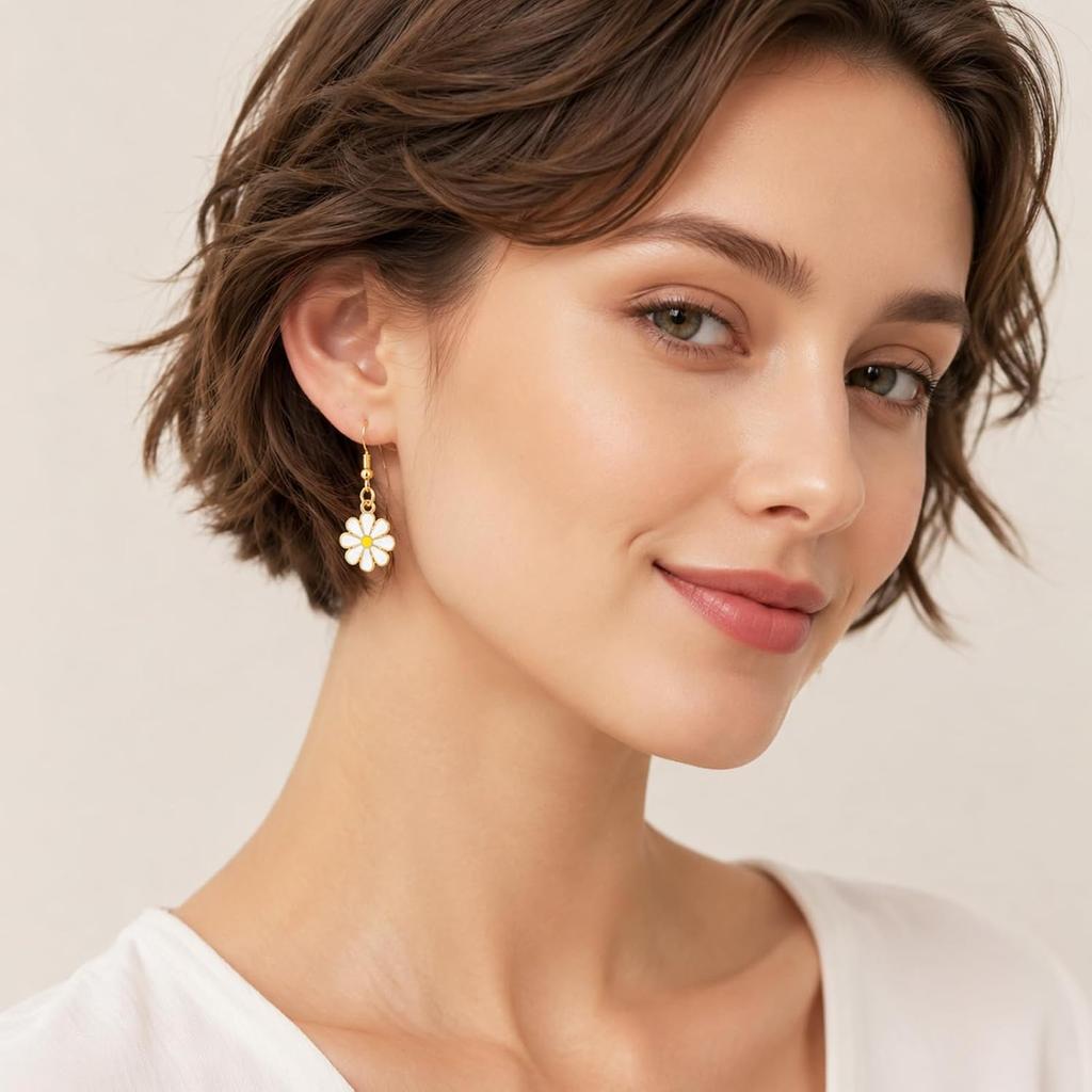 Daisy Flower Earrings for Women Daisy Flower Dangle Earring Cute Daisies Small Dangle Drop Earrings Sunflower Earring Gold-Tone Minimal Vintage