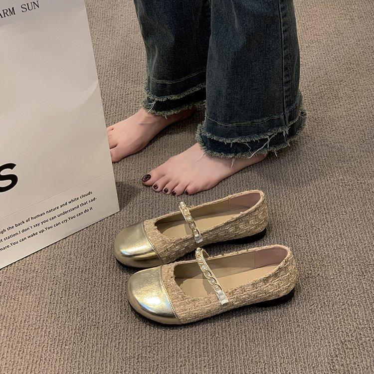 Single Shoes Women's Xiaoxiangfeng Flats 2025 New Spring and Autumn Mary Jane Evening Evening Breeze Gentle Shoes with Skirts Doudou Shoes