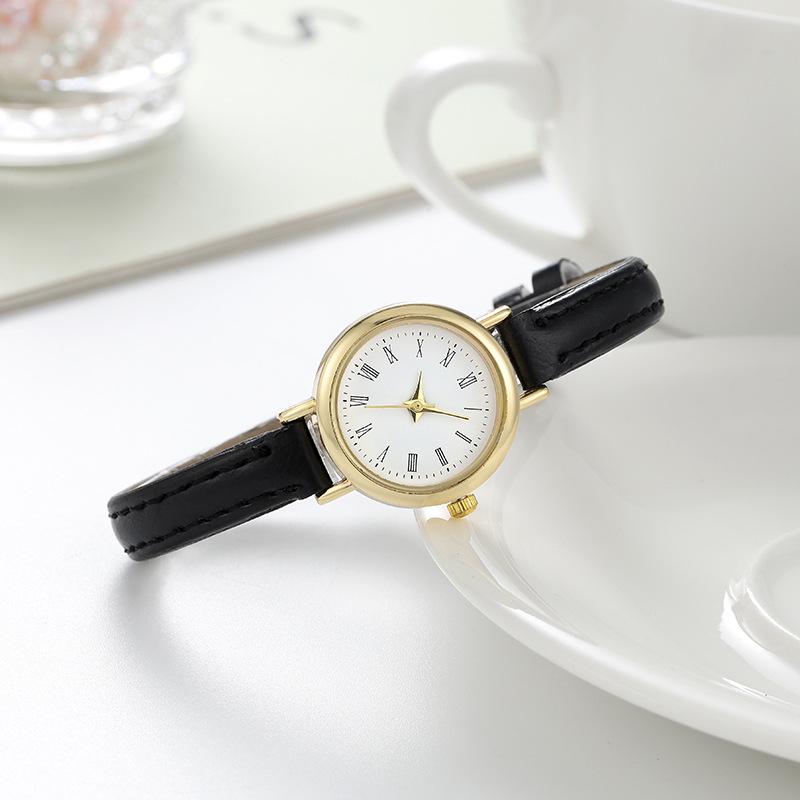 Retro Minimalist Women's Quartz Watch - Thin Leather Strap, Roman Numerals