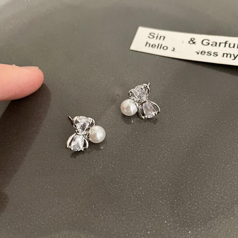 Little Daisy Floral Earrings - Summer Mori Style: Elegant and Fresh Ear Studs for Women