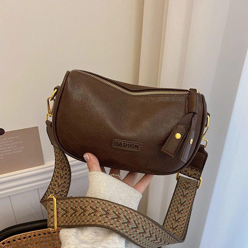 Boston bag women's new high-end baguette shoulder bag is popular this year, broadband oblique span small pillow