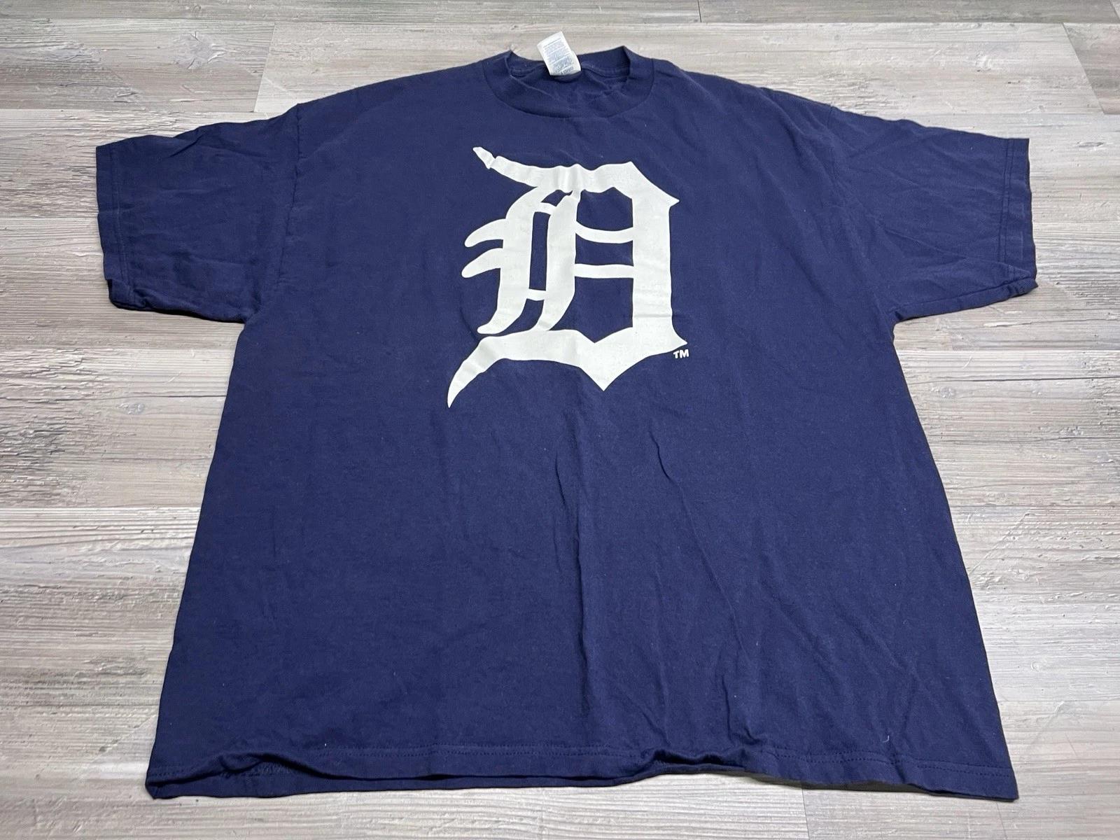 

Vintage Y2K Detroit Tigers T-Shirt Old English D Big Logo Faded Short Sleeve XL 3XL