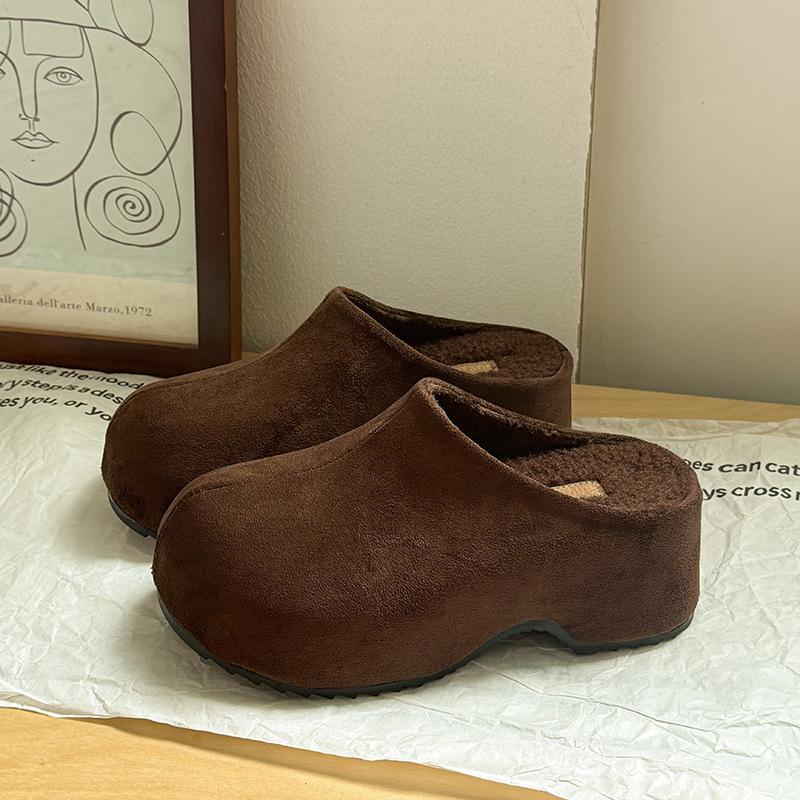 Winter new cowhide thick bottom heightening velvet women's versatile retro muffin bottom casual bag head slippers