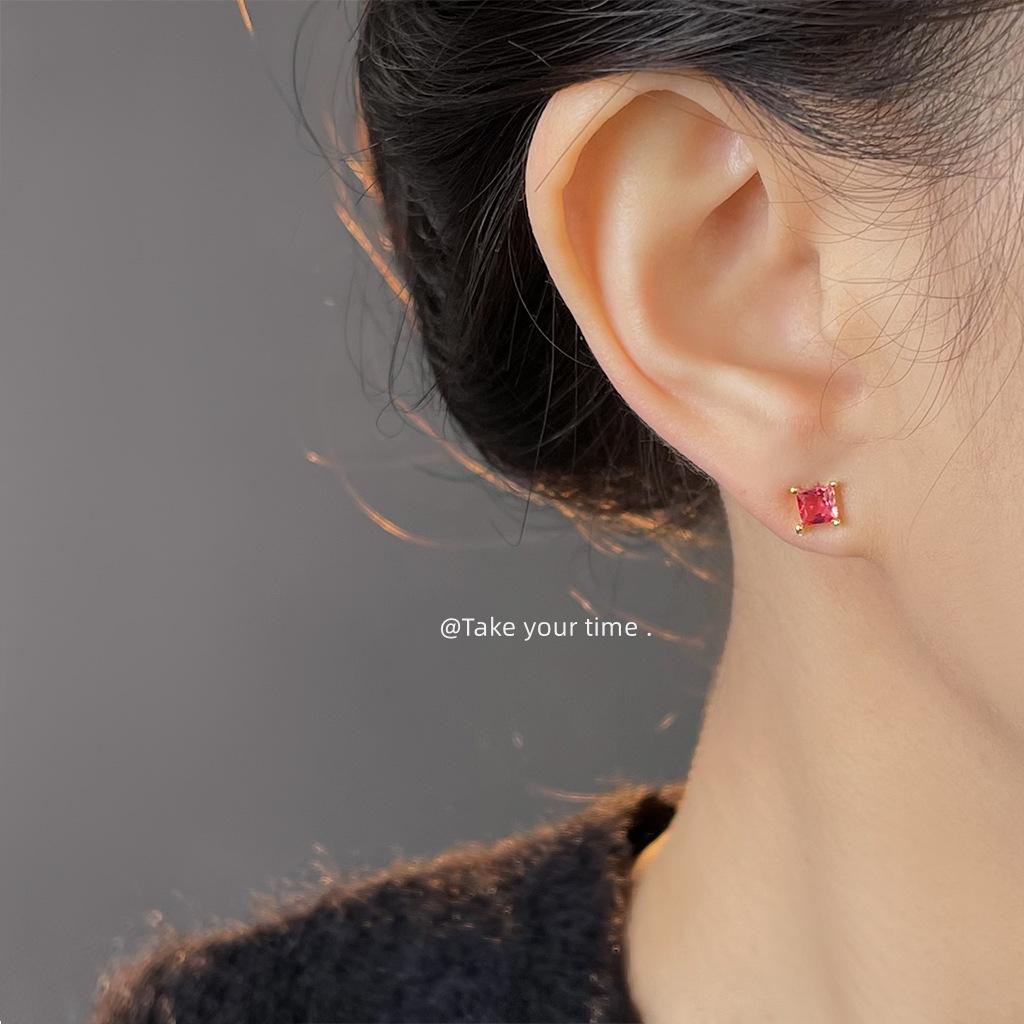 Trendy Women's Stud Earrings Gift Set - New Simple Styles