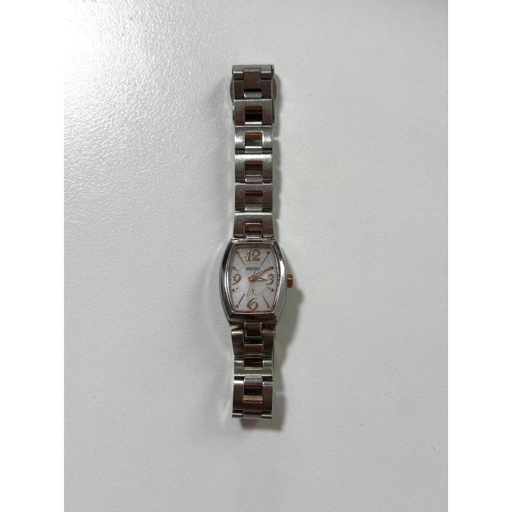 Used SEIKO LUKIA Tonneau type combination color ladies watch immovable item