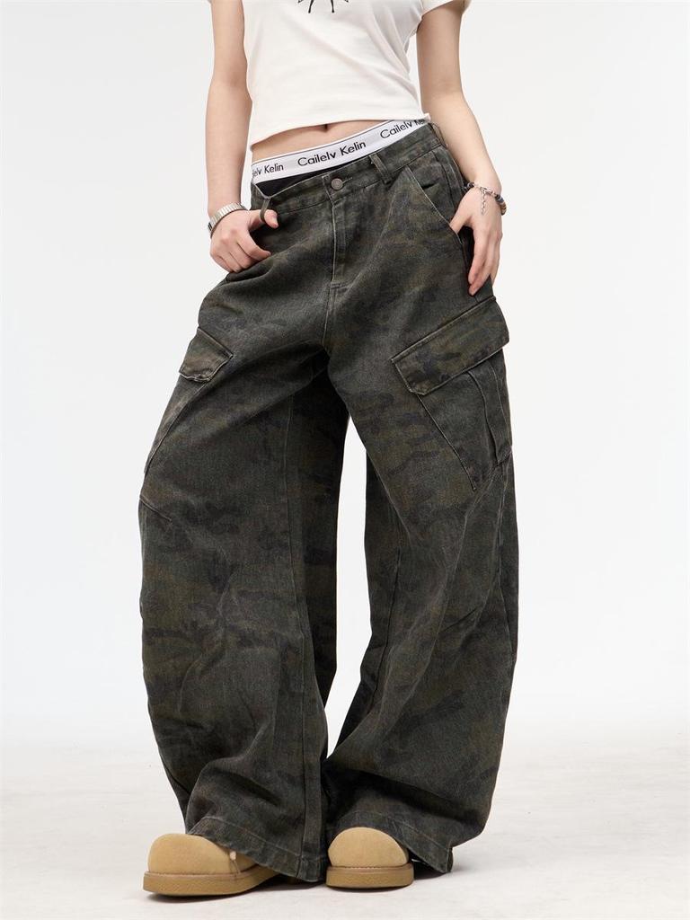 Unisex Retro Camouflage Scimitar Jeans with Multi-Pocket Design - Perfect for Spring and Autumn Casual Wear.