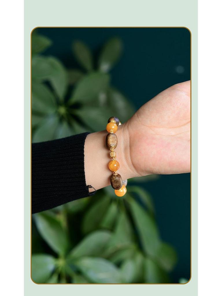 Green Kinam Agarwood Jujube & Amber Beaded Bracelet with 925 Silver Accents