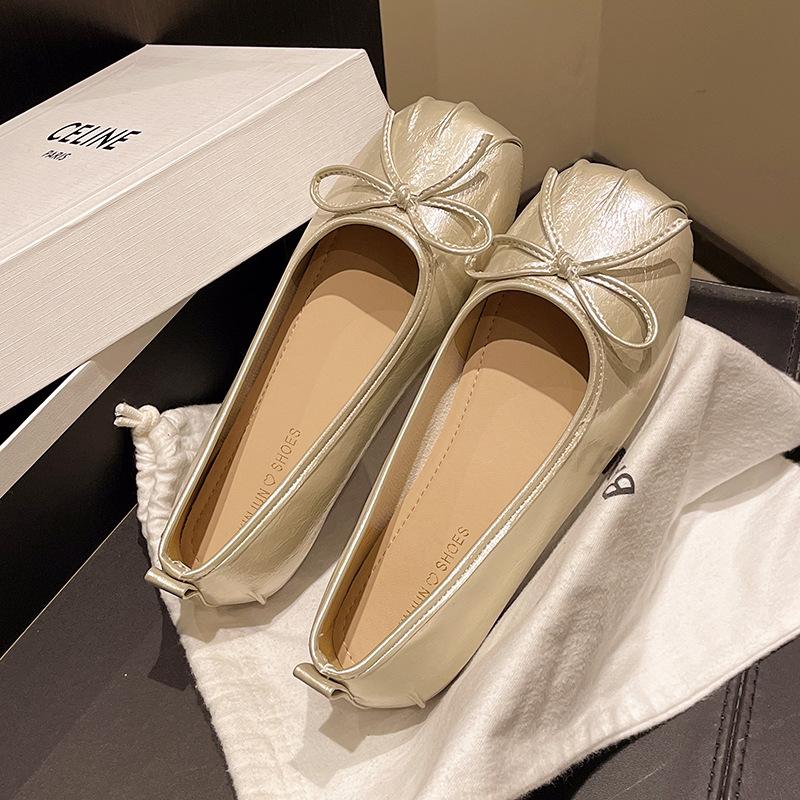 2025 new French square head shallow mouth flat sole shoes women's soft sole bow ballet flat sole shoes