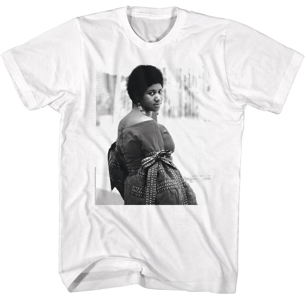 Aretha Franklin Over Shoulder Pose Photo Men's T Shirt Queen Of Soul Music Merch