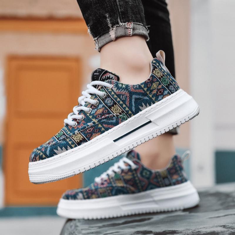 Ethnic Style Men's Stripe Sneakers Casual Breathable Canvas Shoes Loafers Fashion Trend Male Flats Boards Shoes Tennis Masculino