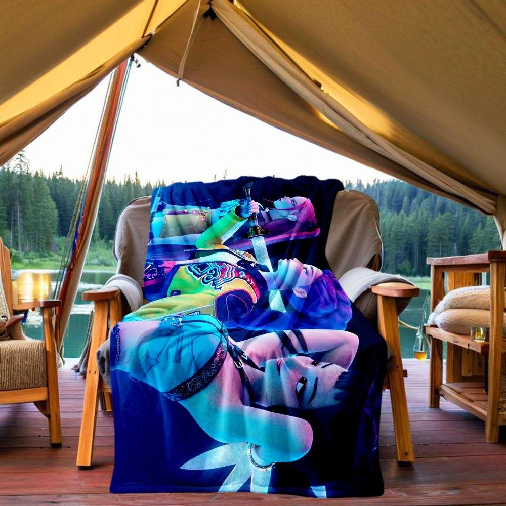 

Colorful Traditional Chinese Style Women s Clothing Set Blanket Lightweight Flannel Throw Blanket for Sofa, Bed, Travel, Camping, Livingroo 130x150cm