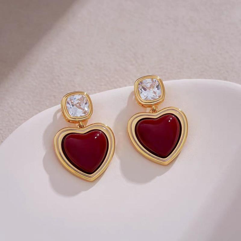 2024 French Retro Red Heart Stud Earrings for Women - Elegant & Versatile