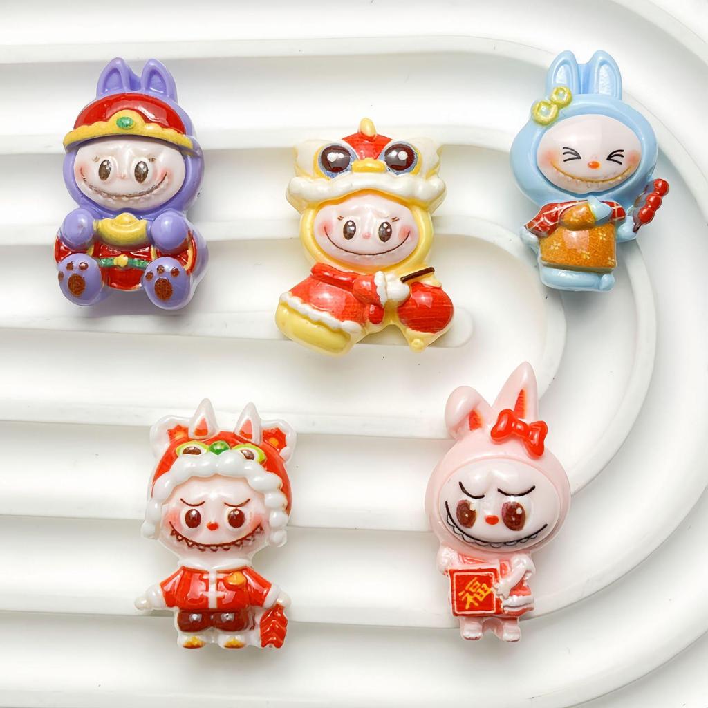 Small Festive Resin Figurines: DIY Accessories for Phone Cases, Magnets & Keychains