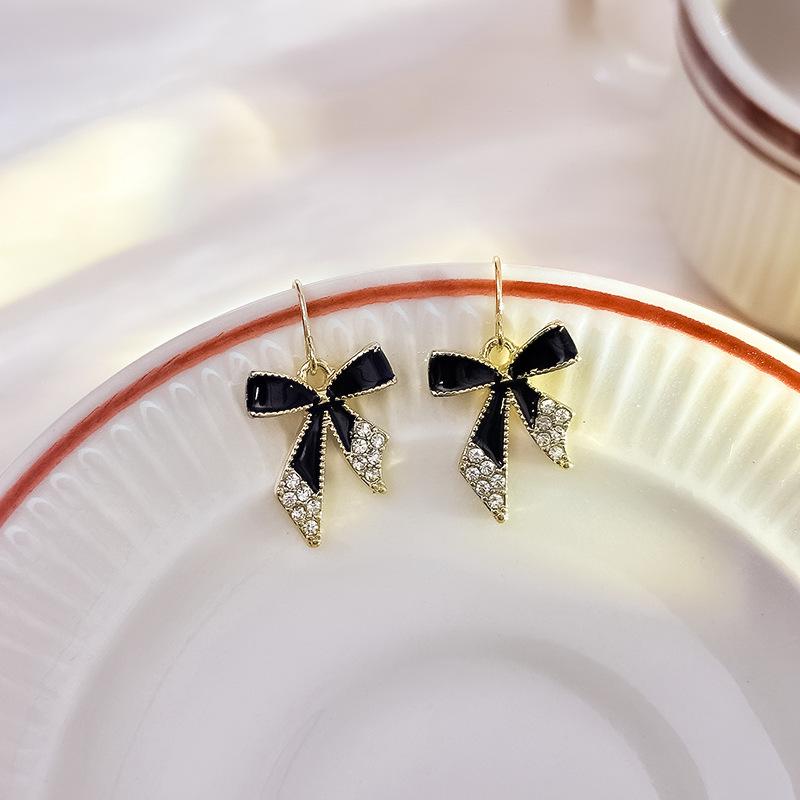 Elegant Silver Needle Diamond Bow Earrings - Luxurious, High-Quality Fashion for Women