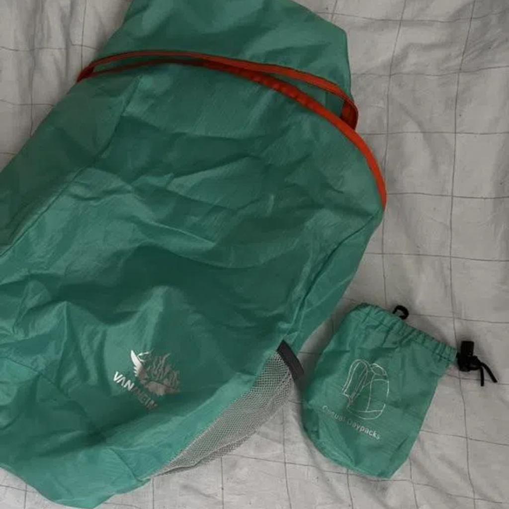 Zaino da Viaggio Delicato sulla Pelle, Borsa Sportiva Ultraleggera Unisex, Zaino Pieghevole Portatile per Esterni