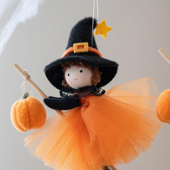Halloween Hanging Witch Decor Mini Plush Flying Witch Doll with Broom for Haunted House Lawn Garden Patio Halloween Party Decor