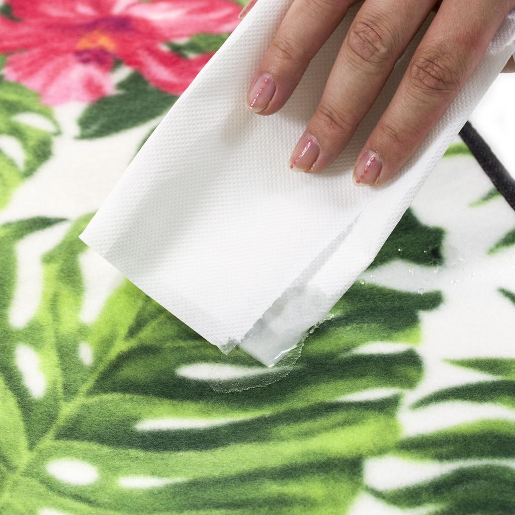 Beach picnic blanket mat insulation 200 x 200 anchors waterproof flowers