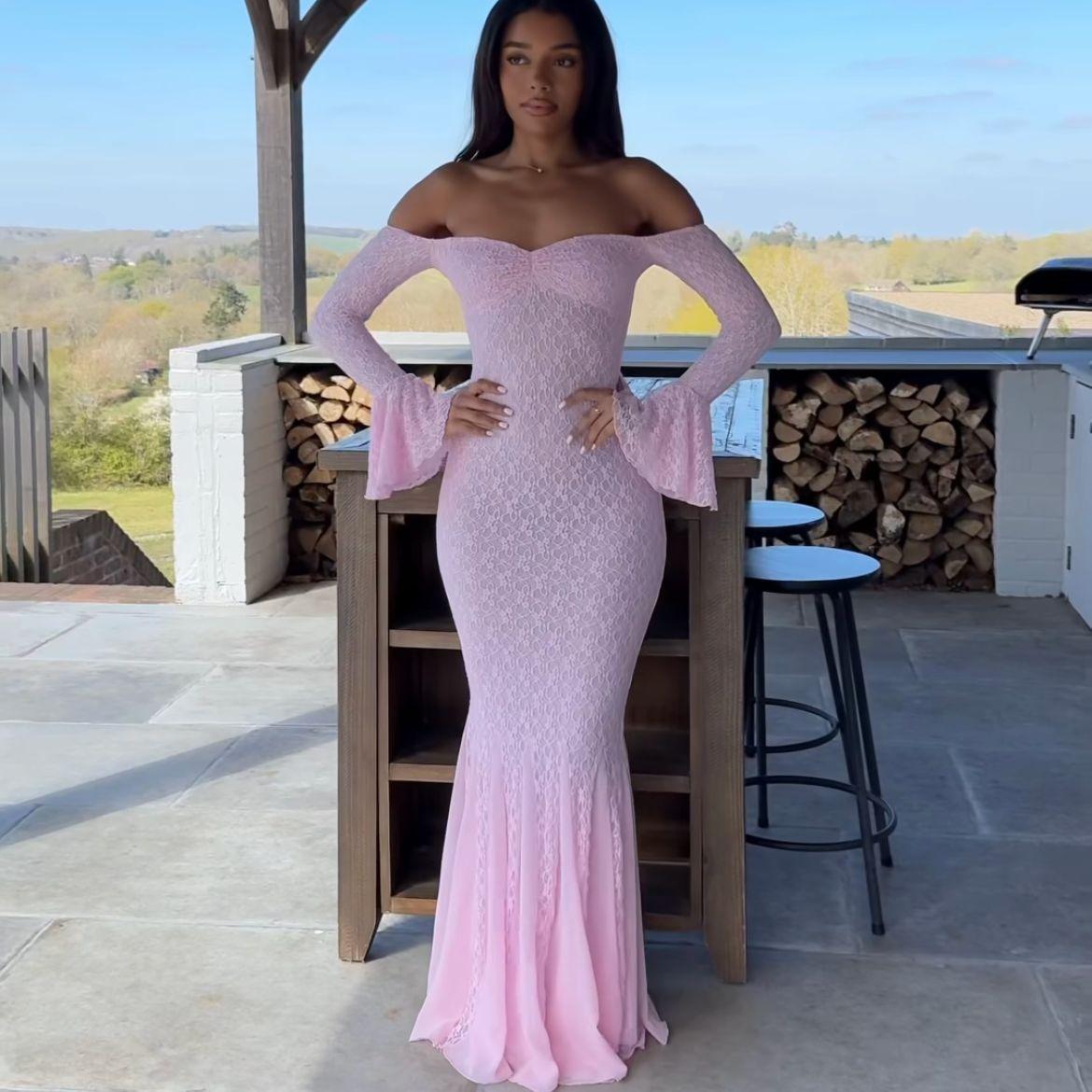 

Europe and the United States autumn hot-selling new fashion sexy slim one-word shoulder horn sleeve fishtail dress women S розовый