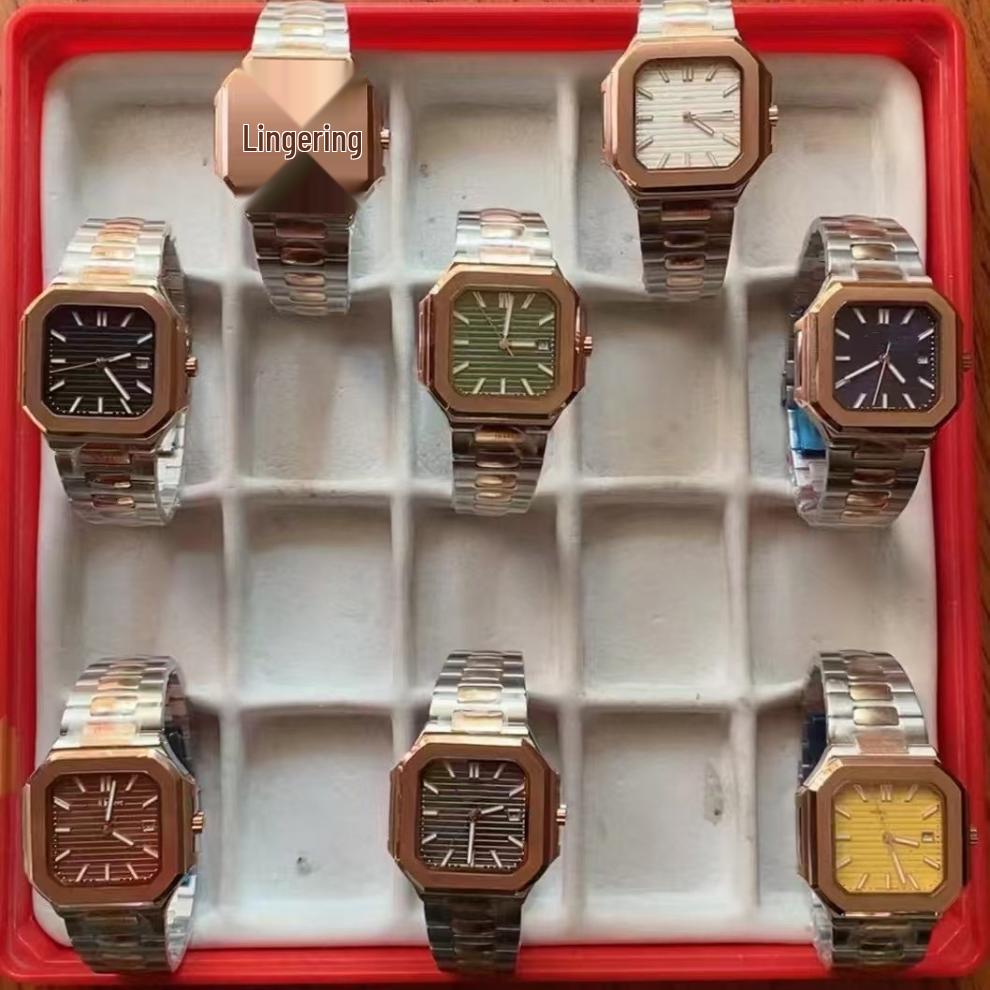 Patek Philippe Nautilus 5821 Men's Gold Automatic Mechanical Watch with Large Dial and Calendar.