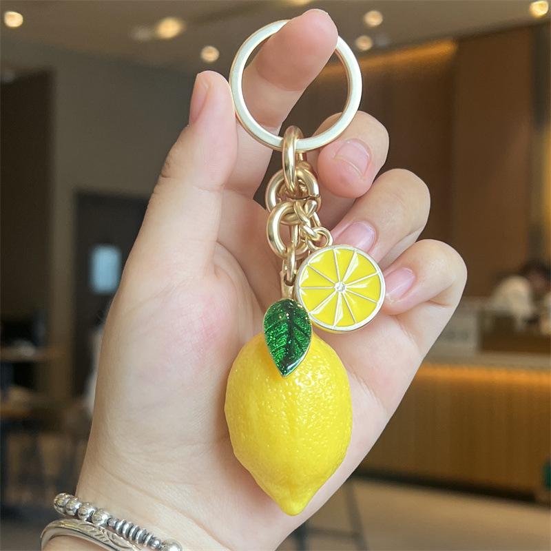 

2025 Позолоченный лимонный брелок, подвеска для сумки, брелок, модная персонализированная подвеска для сумки, аксессуары для ключей, цепочка для сумки