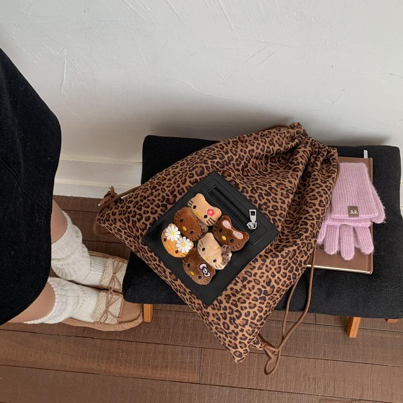 Schoolbag autumn and winter premium sense retro leopard print backpack female 1011 new cute cat student travel small backpack