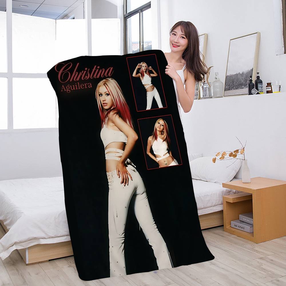 Christina Aguilera Singer Bath Towel Microfiber Soft Water Absorbing Breathable For Girl Kids Decorative Cartoon Beach Towel