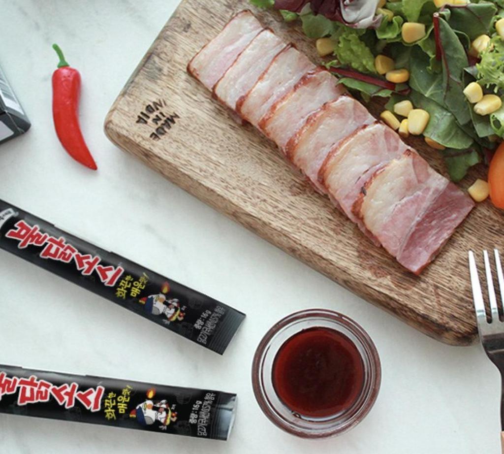 Samyang Buldak Stick Sauce Fiery Hot Chicken Flavor Portable Dipping Dressing 16g x 20 Sticks