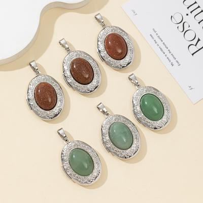1 Stück, Ovaler Anhänger aus Naturstein, Boho Grüne Aventurin Goldsandstein Anhänger für DIY Halskettenzubehör, Schmuckherstellung, St. Geschenke zum St. Patrick's Day