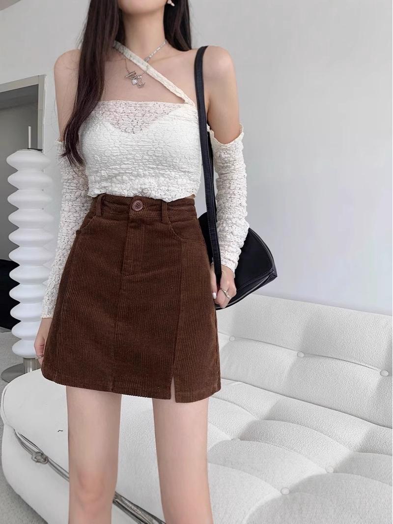 

Retro Corduroy High Waist A-Line Mini Skirt for Women – Slimming & Petite Fit, Autumn/Winter 2024 Collection 2XL [131-147 lbs]