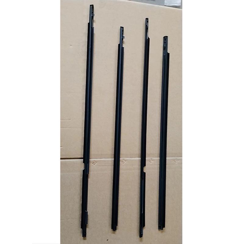 Toyota Land Cruiser LC90 (1996-2002) Exterior Door Window Weatherstrip Trim