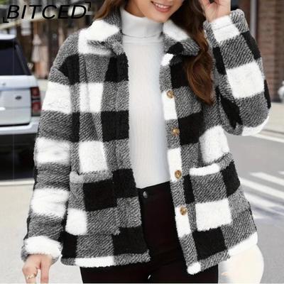 Women's Plaid Fleece Jacket with Patch Pockets Versatile Long-Sleeve Winter Fashion Casual Coat