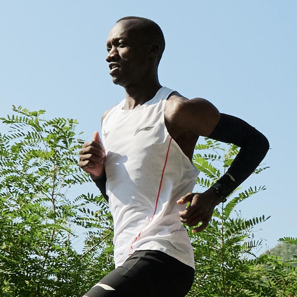 Li Ning Dragon Sparrow Skin-Friendly Breathable Simple Slim Fit Sleeveless Racing Competition Top Men tops White AAYV123-38