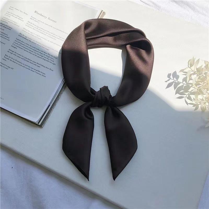 Jednokolorowa jedwabna chusta kwadratowa chusta imitacja jedwabiu chusta letnia urocza Yiwu mała kwadratowa chusta