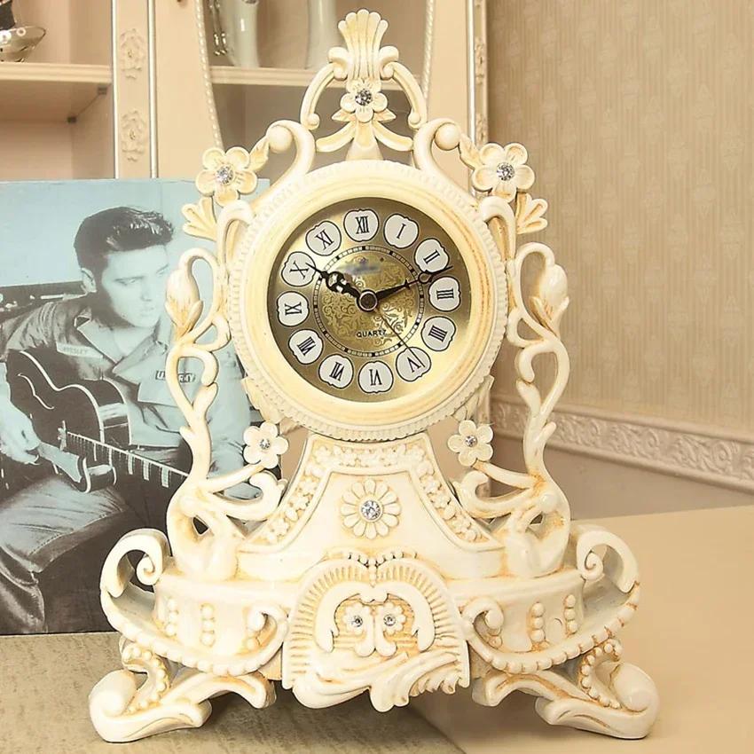 Orologio da Tavolo Vintage Stile Europeo Decorativo Francese Analogico da Scrivania Senza Ticchettio a Batteria per Mensola del Soggiorno