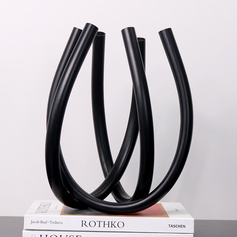 Elegant Metal Vase for Flower Arrangements - Luxury Decor for Living & Dining Rooms