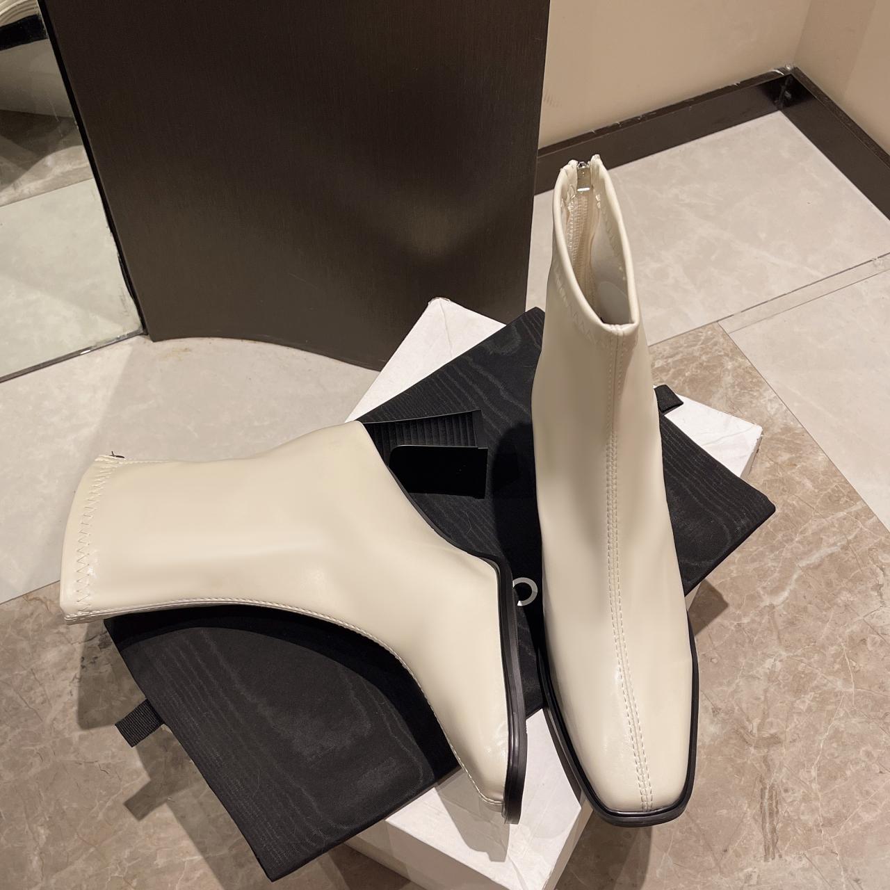 

Мода Мода Квадратный Носок Офис и Карьера Женская Обувь 2024 Высокое Качество Задняя Молния Женские Ботинки Горячая Распродажа Большой Размер Однотонные Ботильоны 42 бежевый