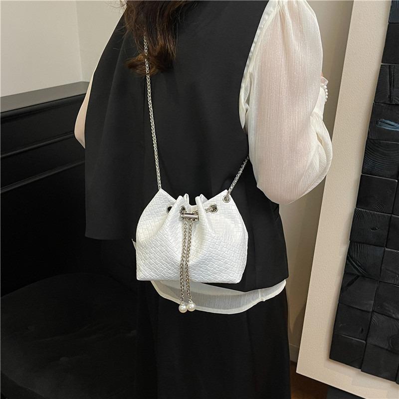 Portable Bucket Bag Women's New Summer Small Satchel Crossbody Fashion Trend Chain Bag