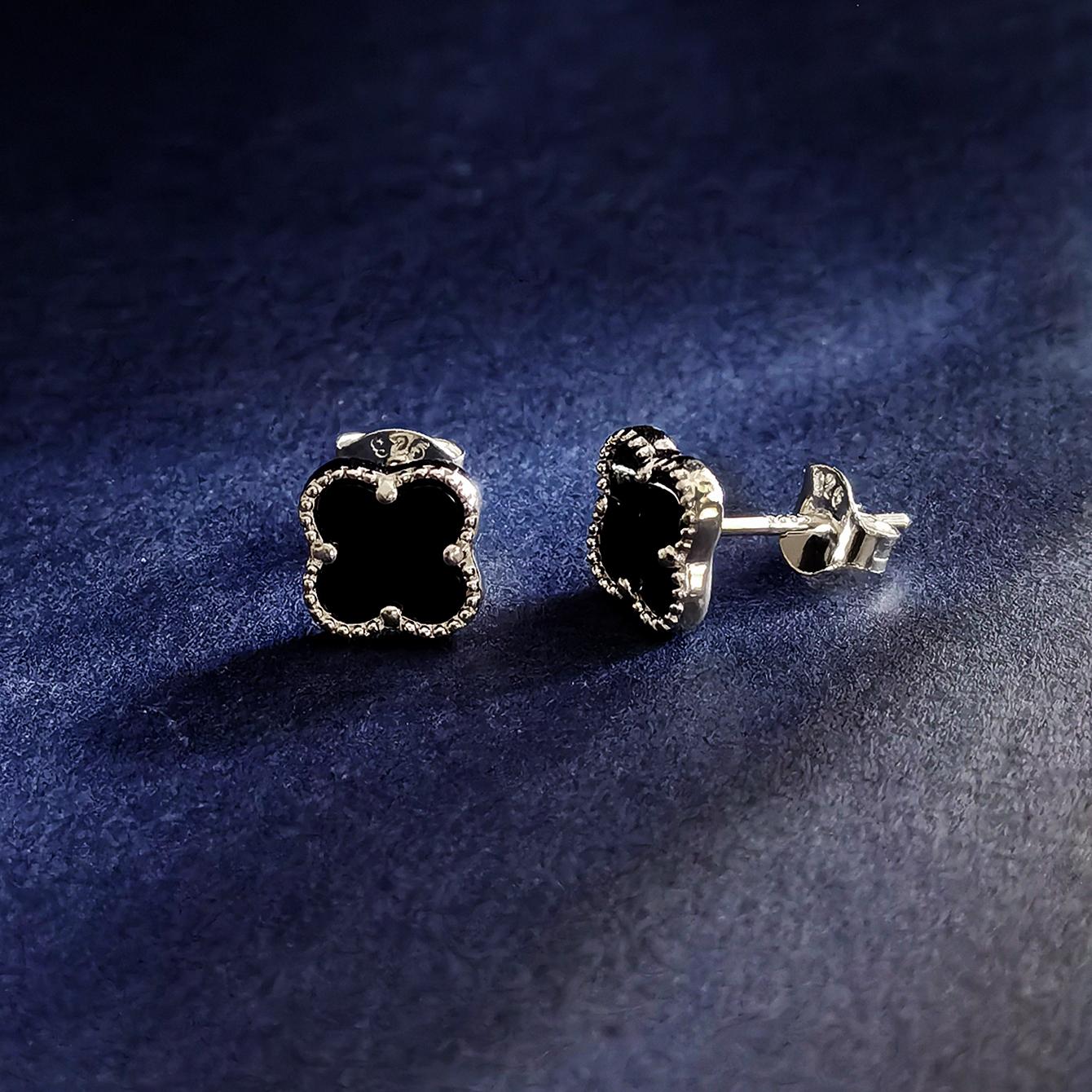 

Изысканные серьги-гвоздики с черным агатом в виде клевера для женщин, модные серьги с четырьмя листочками клевера, серебряные серьги 925 пробы, ювелирные изделия чёрный