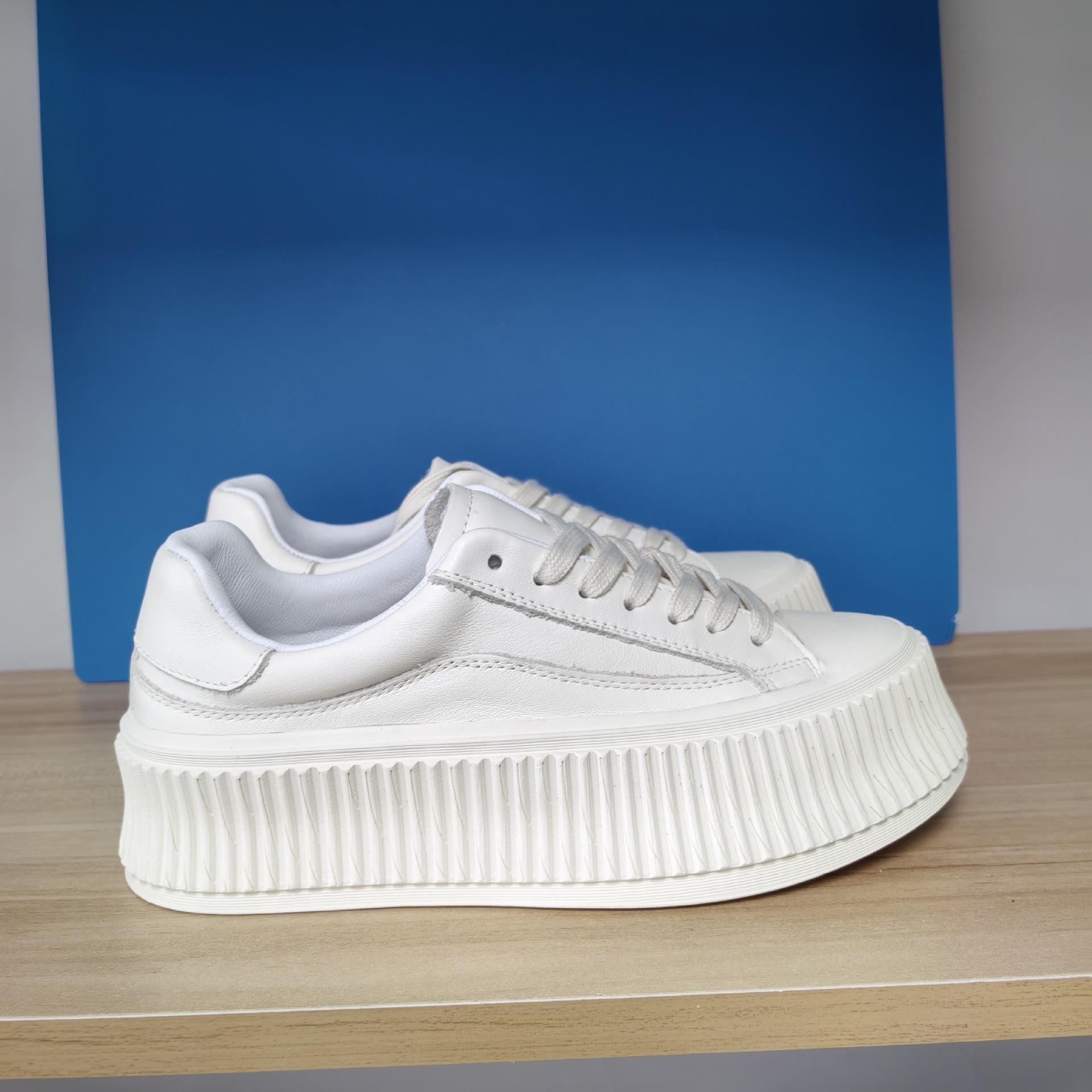 

Женские кроссовки из натуральной кожи на толстой подошве на платформе, мягкие, удобные, на шнуровке, женские, повседневные, на все времена года, для женщин 40 белый