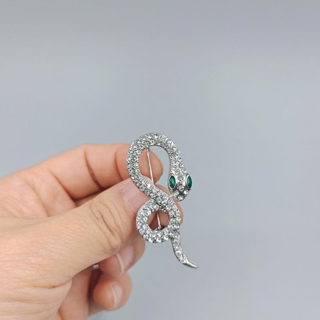 LATS Unique Design Silver Snake Brooches for Women Men Unisex Full of Rhinestone Snake Animal Pins Badge Jewelry