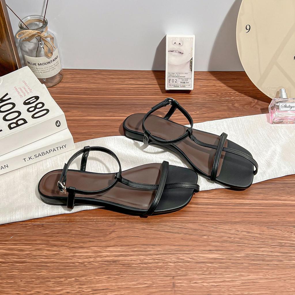 Summer New Flat-bottomed Cool Slippers Women Wear High-end Sense Daily Versatile Fairy Style Sandals Women Fashion Not Tired Feet