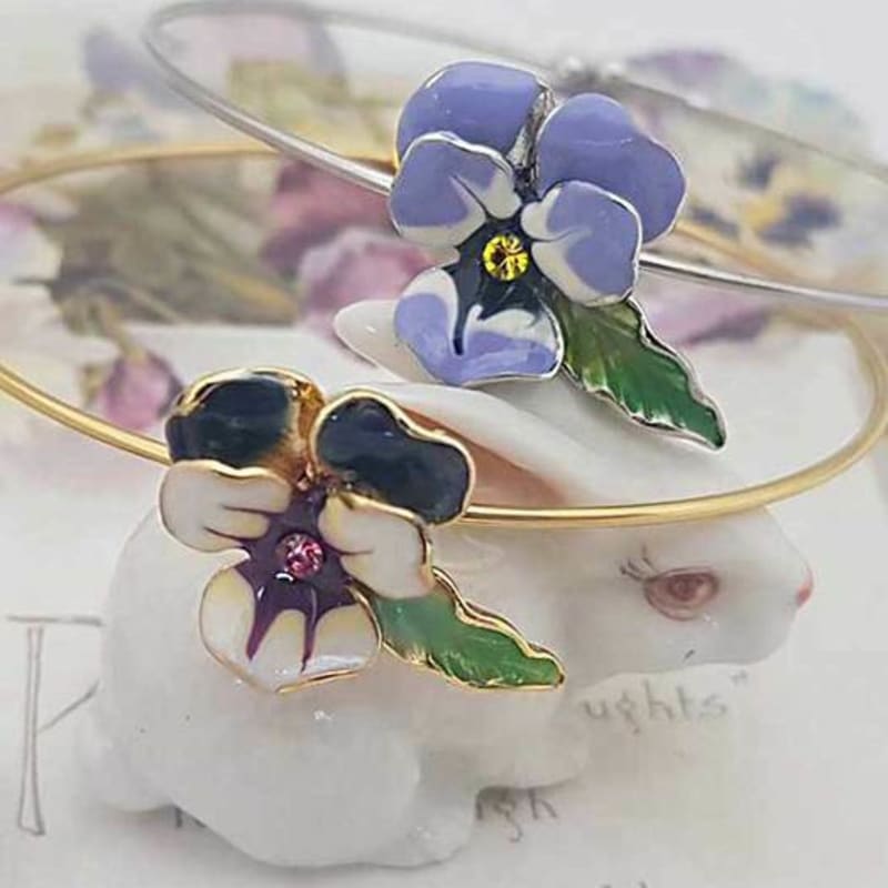 Ollia Pansy Flower Daily Point Fashion Bracelet