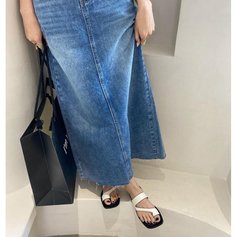 Simple set of toe cool slippers women's outer wear flat bottom summer 2025 new soft bottom Korean version versatile vacation one-word support