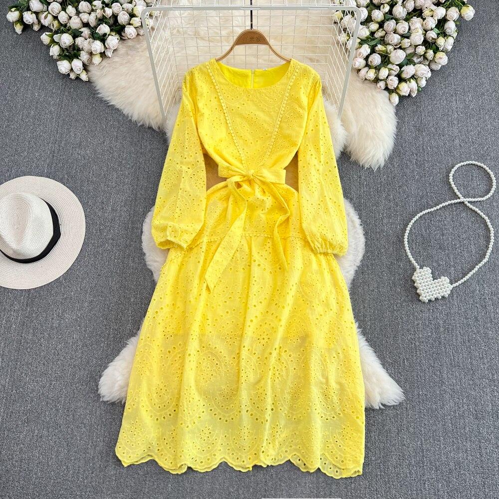 

Ретро дворец темперамент круглый вырез талии показать тонкий крючок цветок полый слово кружевное платье элегантная большая юбка One Size